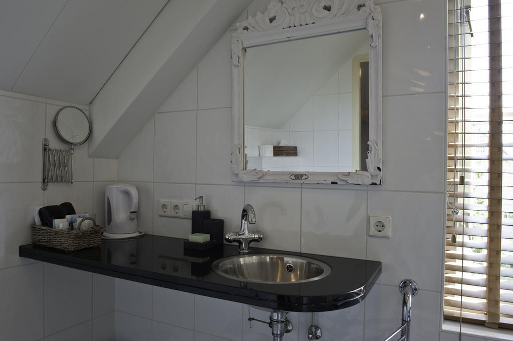 Bed&Breakfast Het Winterkoninkje Zuid-Scharwoude Kamer foto