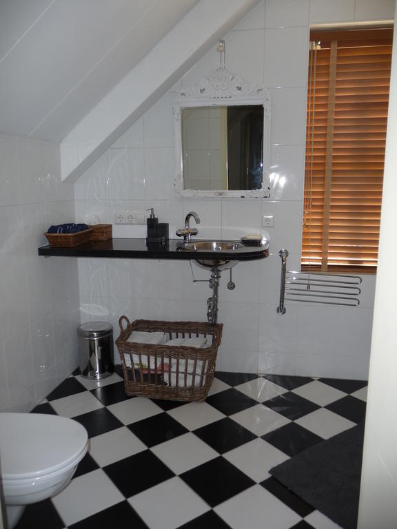 Bed&Breakfast Het Winterkoninkje Zuid-Scharwoude Kamer foto